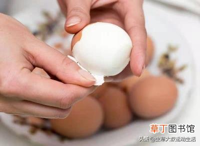 一个水煮鸡蛋的热量，吃煮鸡蛋的一个主要副作用