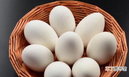鹅蛋是乳腺增生的克星真的吗？鹅蛋有去体内湿气的功能吗