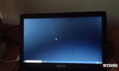 电脑开机后黑屏怎么解决