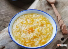 香浓黏稠的小米稀饭制作教程 小米稀饭怎么熬好喝又营养