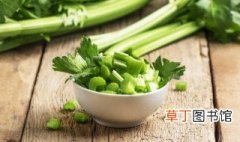 芹菜炒疙瘩 家常菜芹菜炒疙瘩的做法
