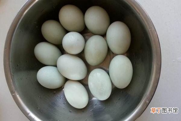 鲜鸭蛋怎么做好吃 鸭蛋需要煮多久