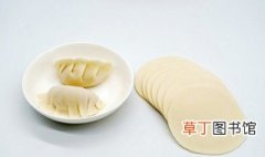 生饺子粘在盘子上怎么办 生饺子粘在盘子上的方法