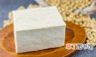 鲫鱼炖豆腐怎么做好吃 制作鲫鱼炖豆腐的方法