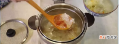 分享雪莲子桃胶羹的烹饪步骤 雪莲子的做法与吃法