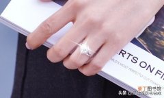 戒指戴不同手指有什么意义 结婚戒指戴哪个手