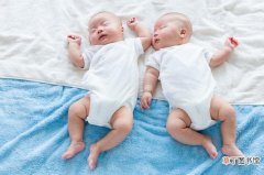 初生婴儿应该如何护理 新生儿重点护理事项