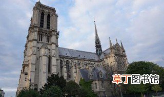 什么是雨果的浪漫主义小说代表作之一 巴黎圣母院讲的是什么故事