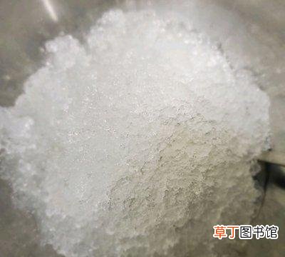 雪燕桃胶皂角米做法教程 雪燕怎么吃怎么做好吃