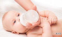 1-7天新生宝宝奶量标准 新生儿吃多少奶粉量合适