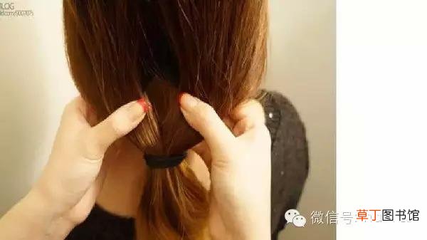 教你最简单的盘发方法和技巧 女生如何盘发呢