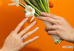 结婚戒指什么时候戴 结婚戒指什么时候买