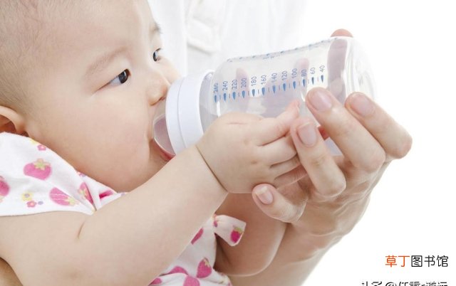 奶粉喂养间隔时间是多久 40天的宝宝几个小时喂一次奶粉