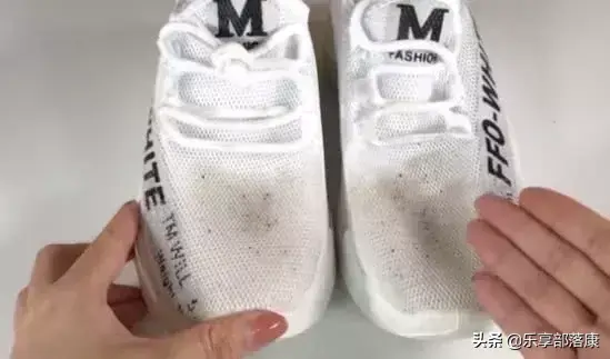 白鞋污渍清理小窍门 白鞋网面脏了如何清理最干净