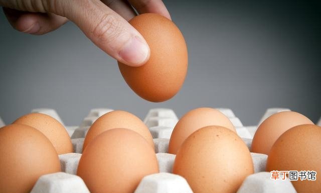 鸡蛋清敷脸的正确方法及好处 鸡蛋液敷在脸上有什么作用呢