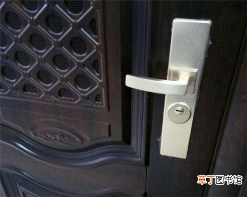 门锁住了没有钥匙怎么打开