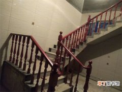 楼梯坡度多少合适
