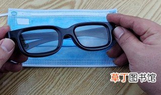 冬天戴口罩眼镜不起雾的方法 冬天戴口罩眼镜防雾办法