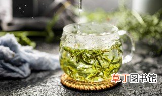 绿茶玻璃杯正确冲泡方法，绿茶冲泡时用玻璃杯冲泡后便于观