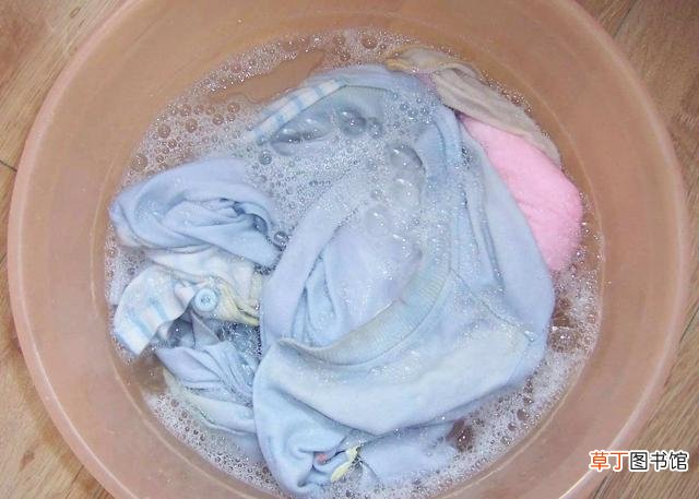洗衣粉和洗衣液优缺点对比 洗衣液好还是洗衣粉洗得干净