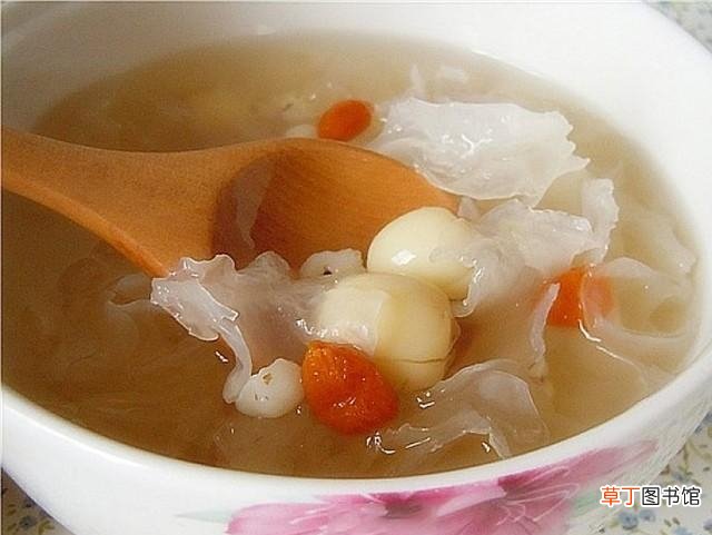银耳莲子汤的18种做法 莲子汤的做法大全
