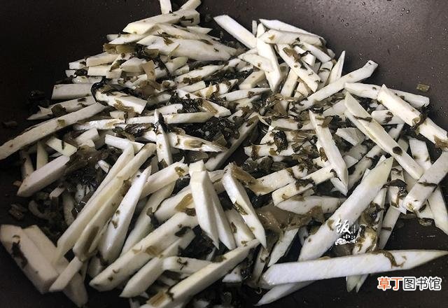 雪菜炒茭白的烹饪方法 茭白是什么季节的蔬菜