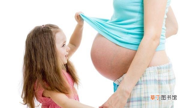 女人50岁生育需依据情况而定 女人五十岁还能怀上孩子吗