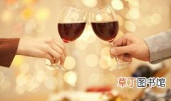 干白葡萄酒和干红葡萄酒的区别 干白葡萄酒和干红葡萄酒的的不