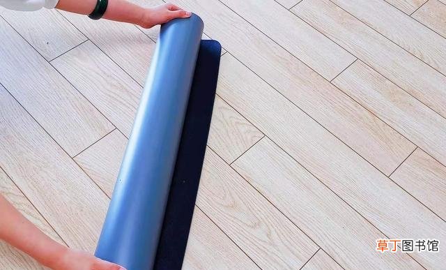 天然橡胶瑜伽垫保养及清洗方法 橡胶瑜伽垫可以水洗吗