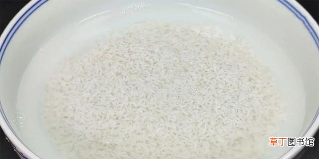 家常红糖糯米饭做法图解 怎样蒸糯米饭又干又软呢