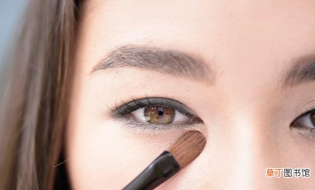 分享小眼睛变大的化妆技巧  小眼睛化妆技巧妆容教程