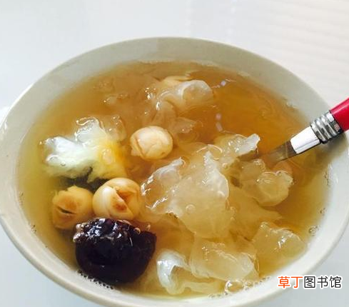 红枣莲子银耳汤做法步骤 煮枣时为什么会有白沫能吃吗