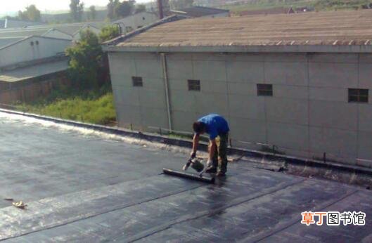 屋顶漏水自己补漏的方法有哪些