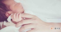 新手爸妈一定要了解的7件事 新生儿怎么护理照顾