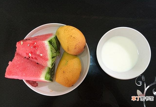 芒果西瓜双色果汁的制作方法 西瓜和芒果可以一起吃吗
