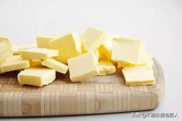 油脂在面包制作中的作用 面包放黄油与不放区别大不大