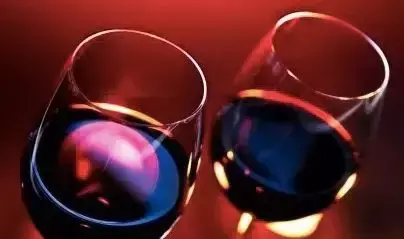 红葡萄酒和干红葡萄酒的差别 干红和红葡萄酒的区别在哪里