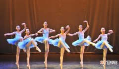 芭蕾舞属于什么外来语 芭蕾舞是从哪国传进的外来语