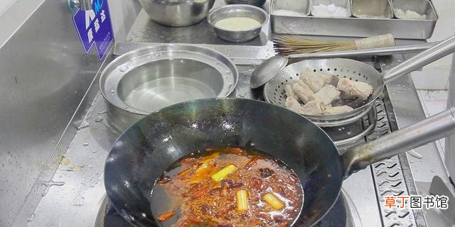 红烧排骨家常烹饪食谱 红烧排骨怎样做才能好吃又简单