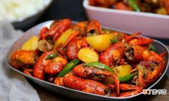 小龙虾烧土豆块儿的做法教程分享 小龙虾搭配什么蔬菜好吃