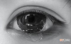 眼睛流眼泪的3个原因 右眼一直流眼泪是怎么回事