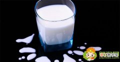 纯牛奶什么时候喝最好，牛奶一天喝多少最好