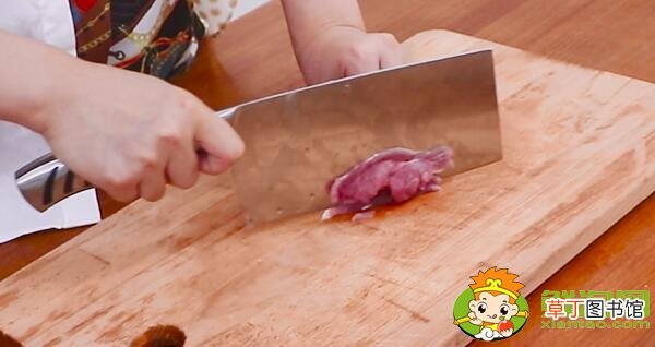 白菜猪肉饺子馅的做法