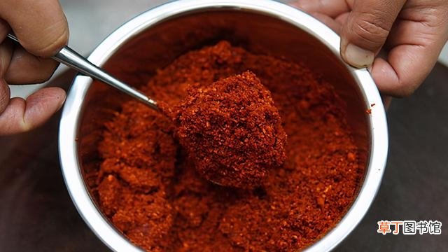 香而不辣上色的红油自制方法 红油的制作方法怎么做最好吃