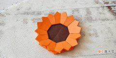 向日葵折纸的制作教程图解 简单又好看的手工向日葵怎么做