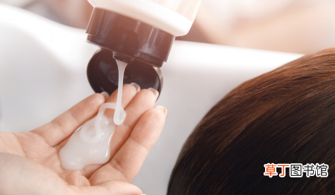 会导致严重脱发的3种洗发水 洗发水含月桂醇好不好呢