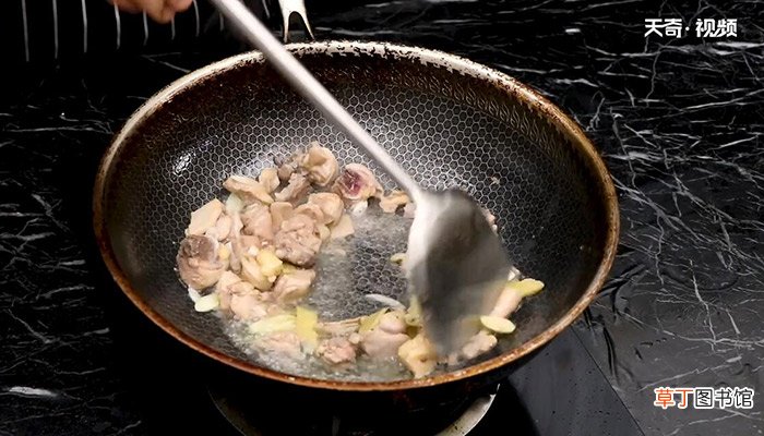 口蘑炖鸡的做法 如何做口蘑炖鸡