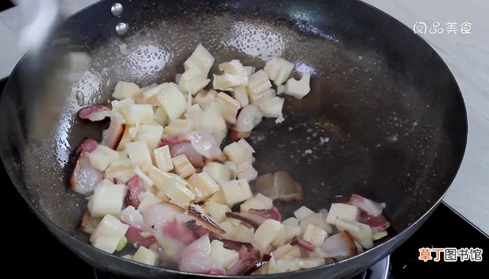 老腊肉炒藕丁怎么做老腊肉炒藕丁的做法