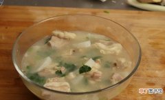 家常炖羊肉汤烹饪食谱 羊肉汤锅的做法及配料分享