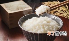 电饭锅蒸好的米放一夜还可以吃吗